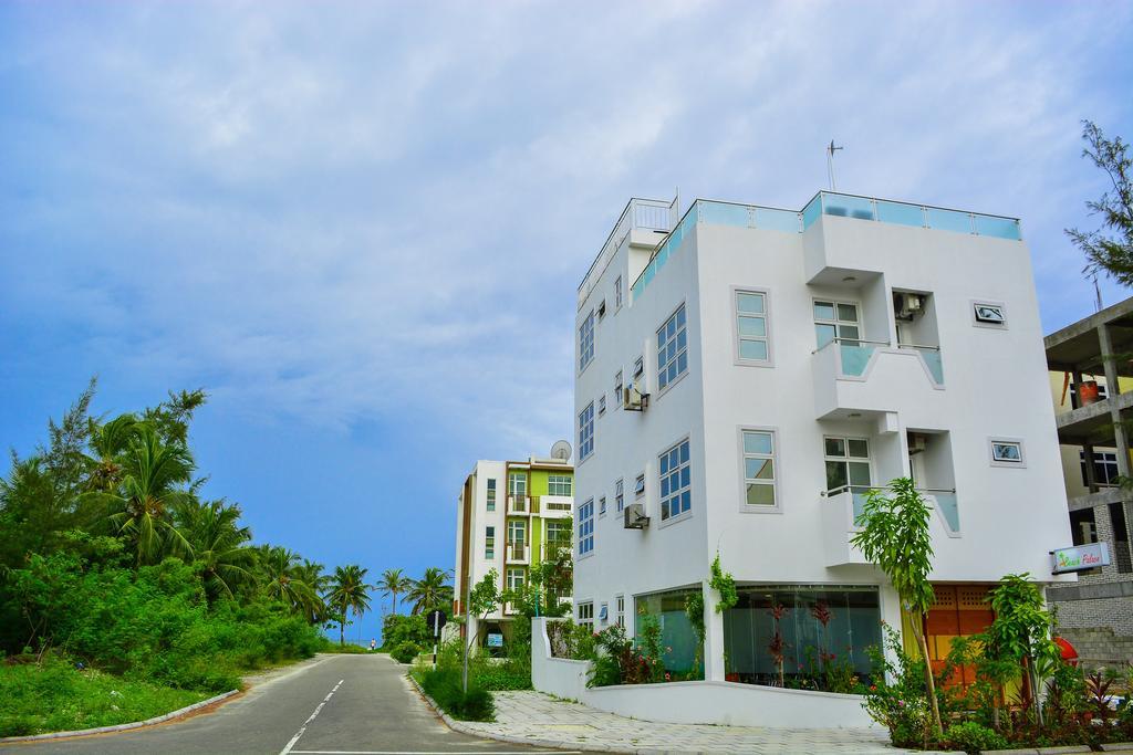Beach Palace Hulhumale Esterno foto